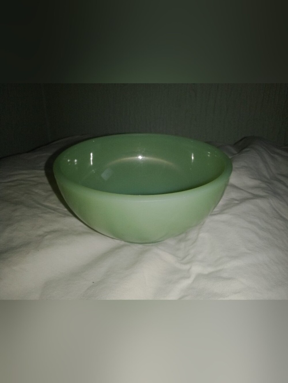 Vintage Jadeite Fire King 5" Soup Cereal Bowl Glass.  Beautiful piece